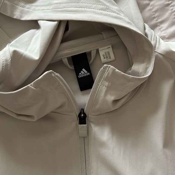 Adidas Windbreaker Jacket - Picture 4 of 7